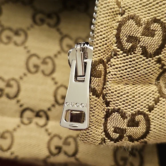 Gucci Beige Monogram Quilted Puffer Jacket - Picture 9 of 14